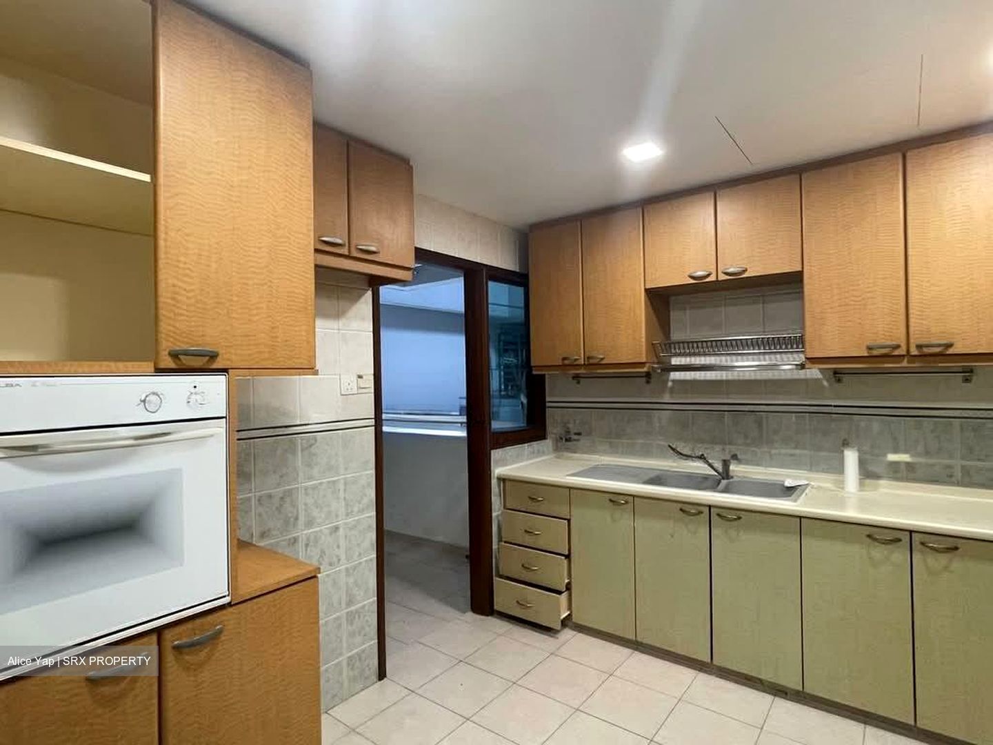 Hilltop Grove (D23), Condominium #562047611
